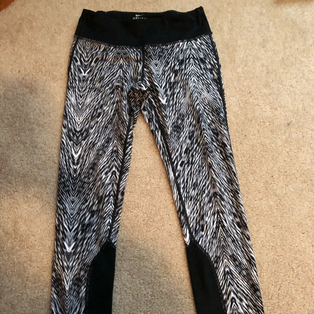 NWOT Nike Running Pants